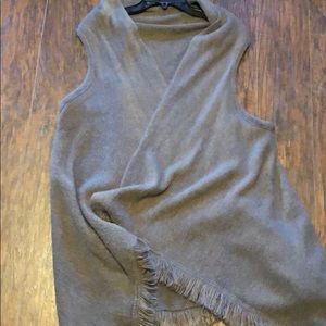 Long flowing oversized sweater vest worn 1 time